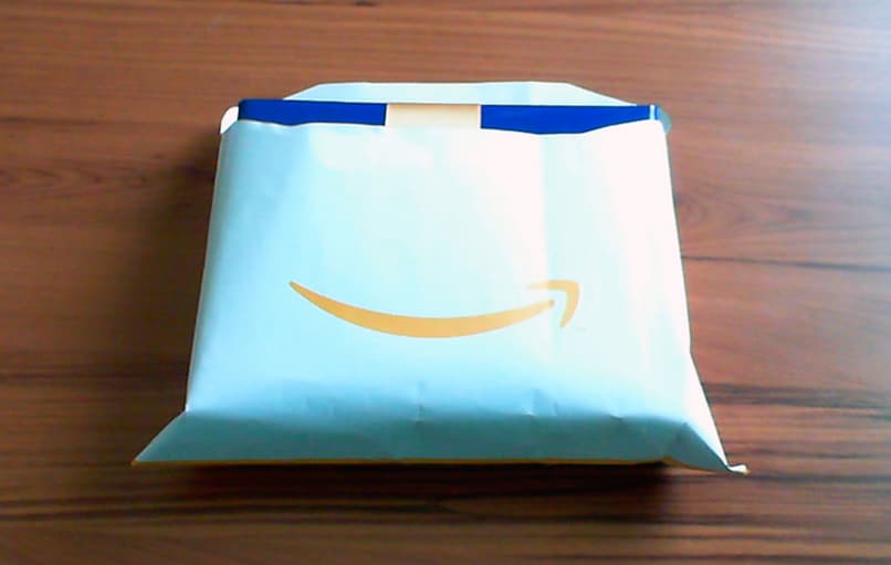 Amazon lahjapaketti