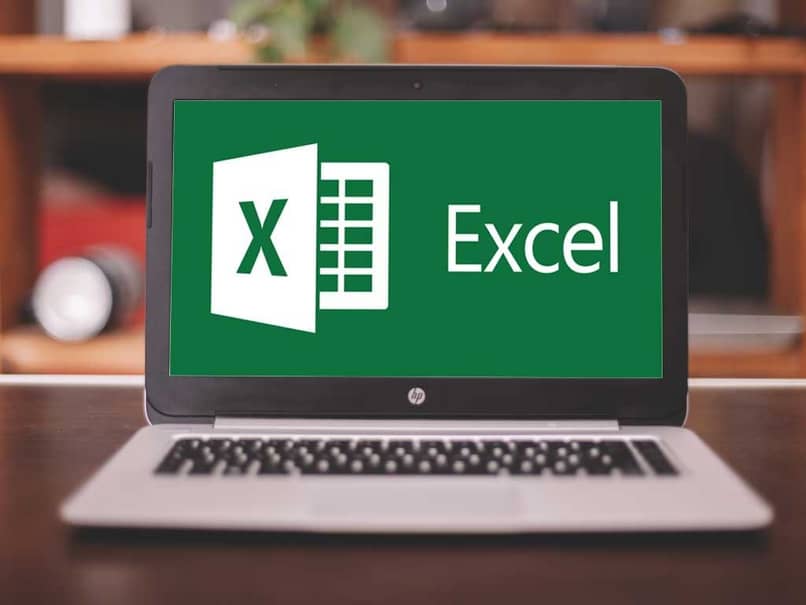 kannettava tietokone Excelillä
