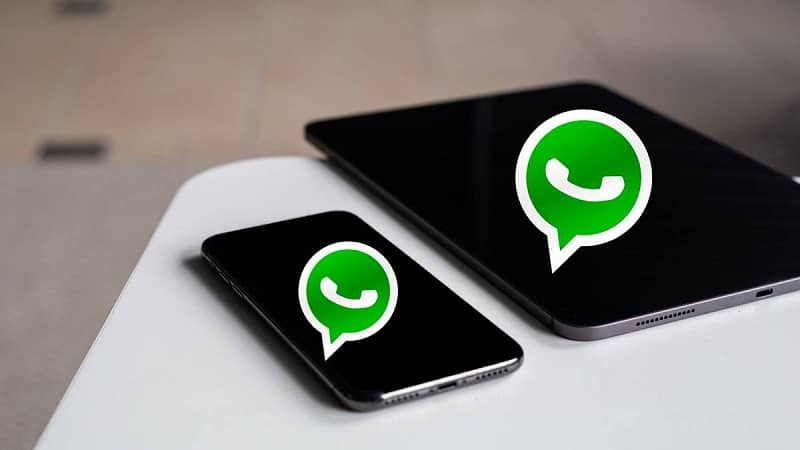 Whatsapp-kuvake tabletti ja mobiili