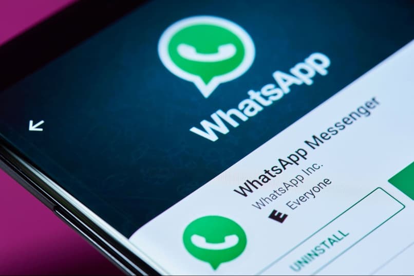 WhatsApp-sovellus on asennettu puhelimeen