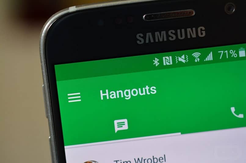 Hangoutsin käyttäminen Samsung-puhelimessa