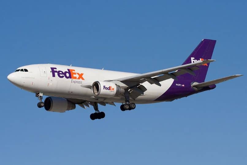 fedex-lentokuljetus