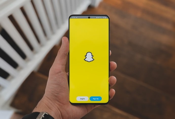 Kuinka katsella jonkun Snapchat-tarinaa heidän tietämättään 1 Kuinka tarkastella jonkun Snapchat tarinaa ilman heidan tietavansa