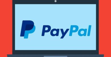 Lapto PayPal Fondo Rojo