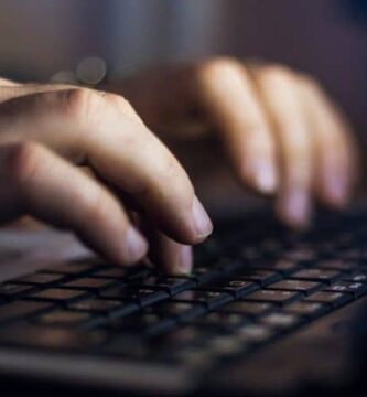 computer night dark keyboard featured 1000x450