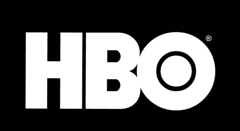 logo hbo fondo negro