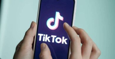 movil mano tiktok 13915