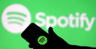 telefono mano spotify 13050