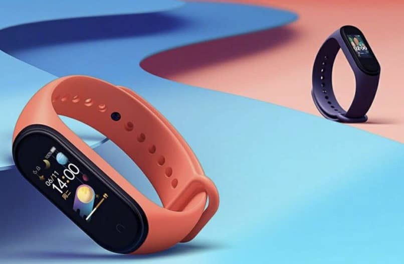 xiaomi mi band sininen pöytä