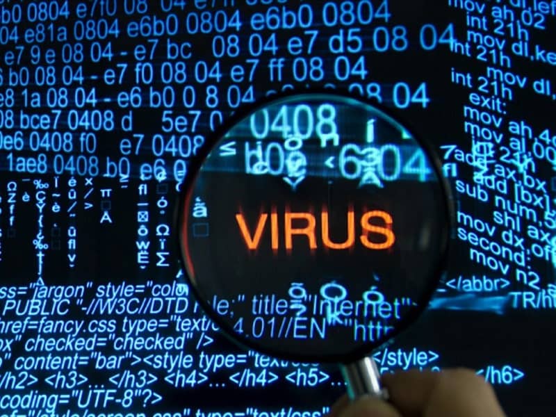 Komentokoodit piilottavat viruksen