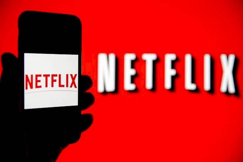 Mobiili Netflix-sovelluksella