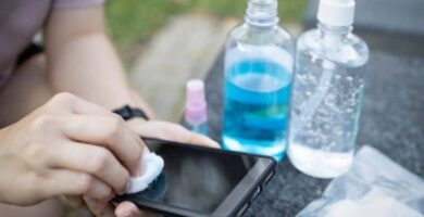 Kuinka puhdistaa Android-matkapuhelimen näyttö etyylialkoholilla? 22 Limpieza de movil