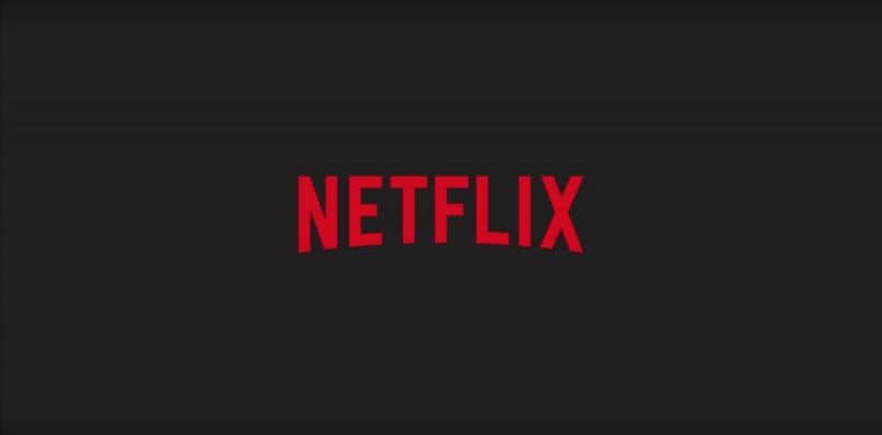 Logo de Netflix con fondo negro