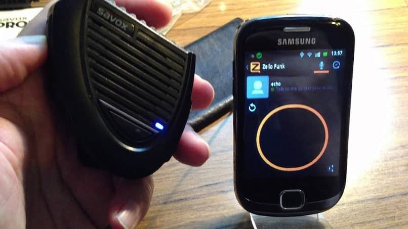 Kuinka muuntaa tai muuntaa iPhone tai Android Mobile radiopuhelimeksi (esimerkki) 1 android walkie talkie