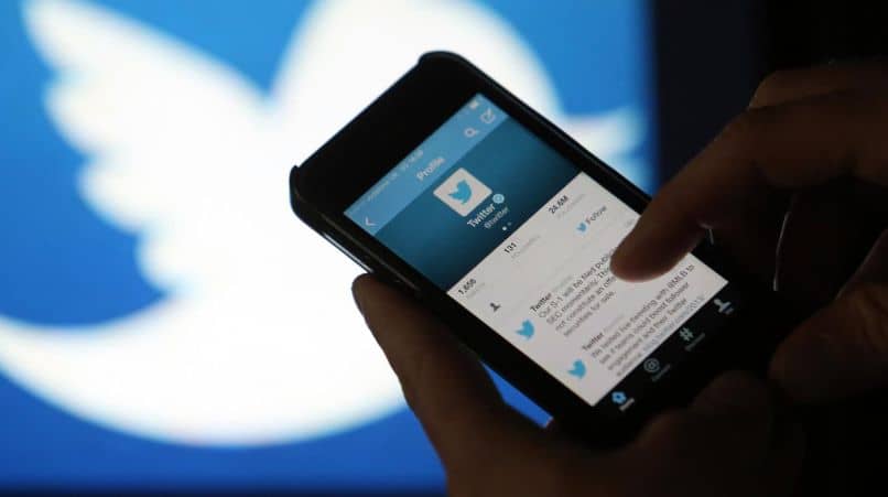 Kuinka päivittää Twitter automaattisesti uusimpaan versioon? 1 celular logo twitter