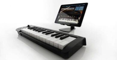 Kuinka käyttää ja liittää MIDI-ohjainta iPadiin helposti 5 controlador midi conectado en ipad 1
