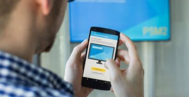 Matkapuhelimen liittäminen Android TV -laatikkoon - nopea ja helppo 20 hombre movil revisar