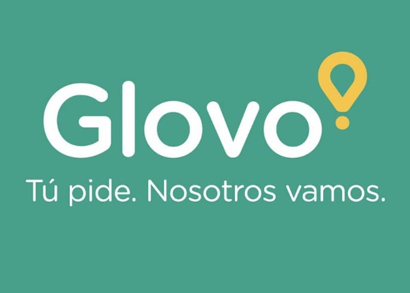 logo glovo fondo verde letras blancas