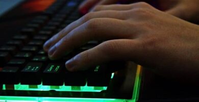 Kuinka asentaa ja päivittää lisäosia mihin tahansa World of Warcraftiin askel askeleelta - WoW: n parhaat lisäosat 34 manos teclado gamer verde 12727