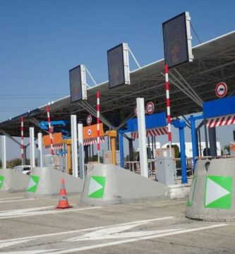 Kuka maksaa maksun, kun ajaa UBER: llä, minä tai UBER: llä? 2 pagar peaje viaje