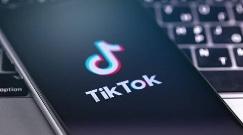 pantalla logo tik tok