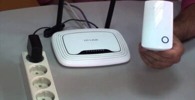 Kuinka määritetään WiFi-toistin muodostamaan yhteys parhaaseen Internet-signaaliin? - Vaihe vaiheelta (esimerkki) 18 router conectar