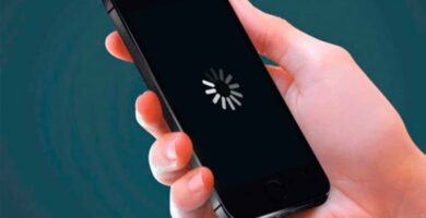 Kuinka saada puhelin käymään nopeammin, jos se on hyvin hidasta ja lukittuu jatkuvasti 10 telefono mano 13758