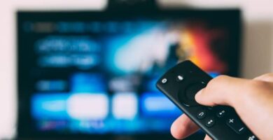 Ratkaisu: 'Televisiosi käynnistyy tai käynnistyy itsestään ilman ohjauspainikkeen painamista' Miksi se käynnistyy itsestään? 11 televisor prende solo 12960