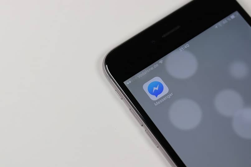 palauttaa poistetut Facebook Messenger -viestit matkapuhelimellasi