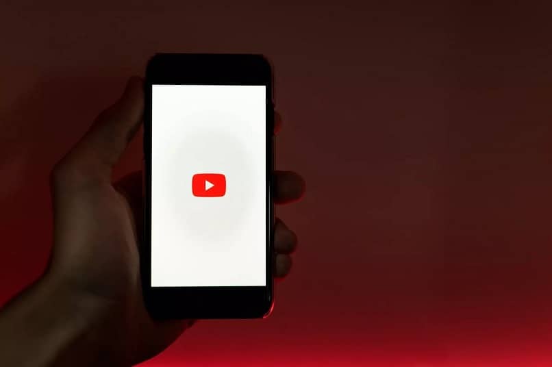 valkoinen näyttö mobiili youtube