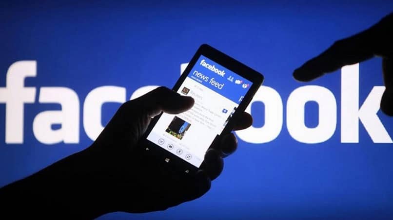 Facebook-puhelin