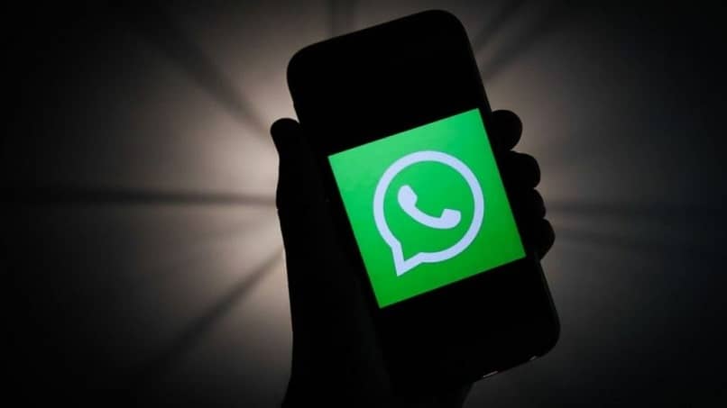 whatsapp-logo matkapuhelimessa