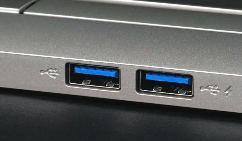 Windows-tietokoneen USB-portit