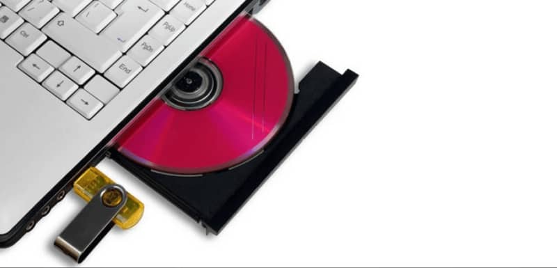 Musiikki-CD: n salama tai siirtäminen SD-kortille tai USB-muistiin 1 Laptop lector de CD