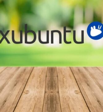 Logo Xubunto fondo de madera