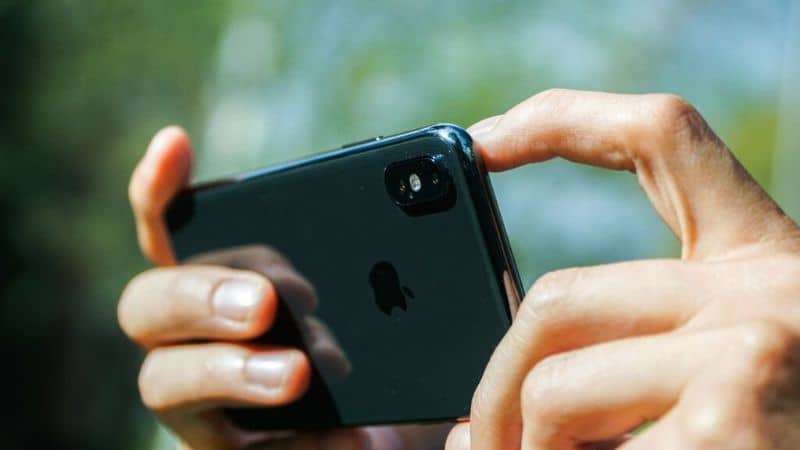 Mikä se on ja miten voin avata tiedoston .MOV-videoformaatissa? 1 Movil Celular Manos