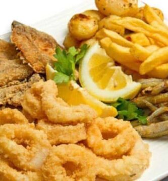 bandeja de pescado calamar