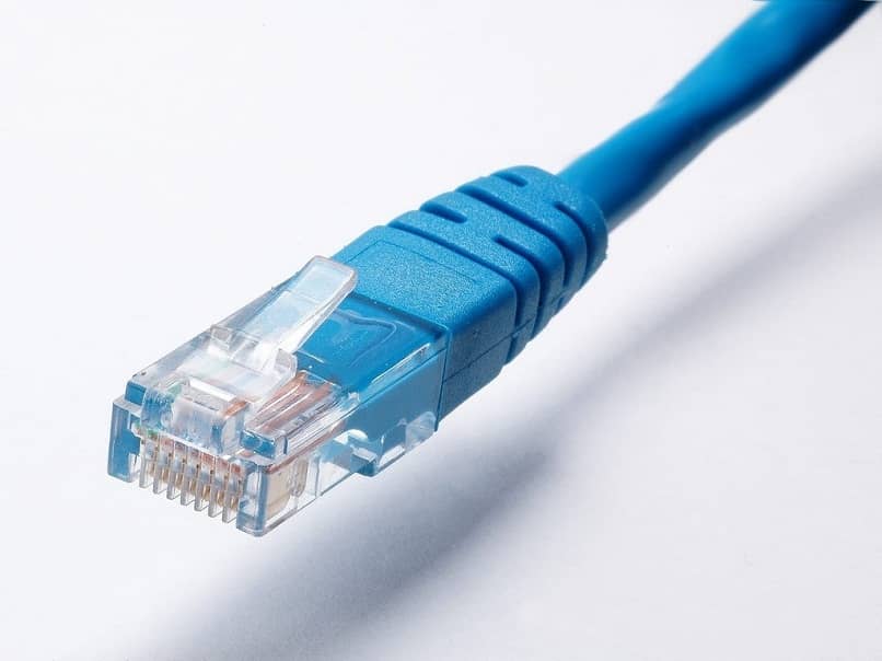 cable ethernet azul