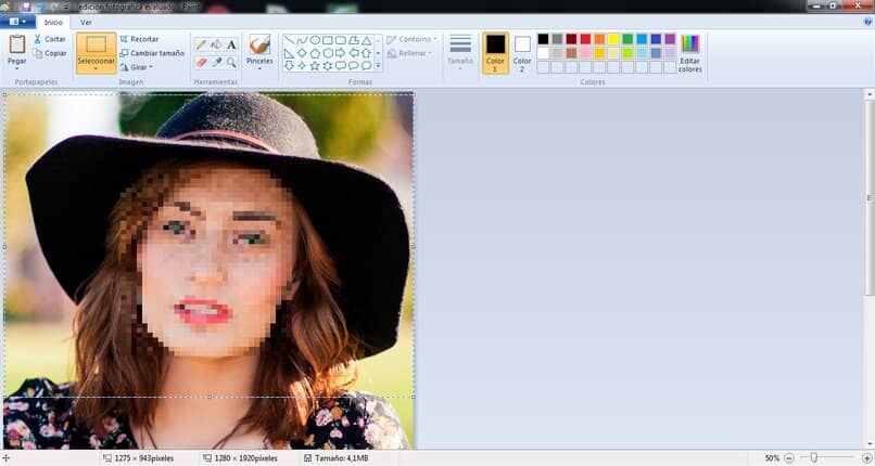 Kuinka hämärtää tai pikselöidä kasvot tai kasvot valokuvassa tai kuvassa maalilla 1 cara pixelada paint