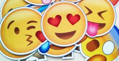 emojis caritas