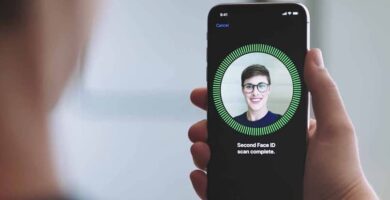 Kuinka lisätä ja määrittää kasvotunnus kahdelle eri henkilölle? IPhonessa - espanja 12 face id