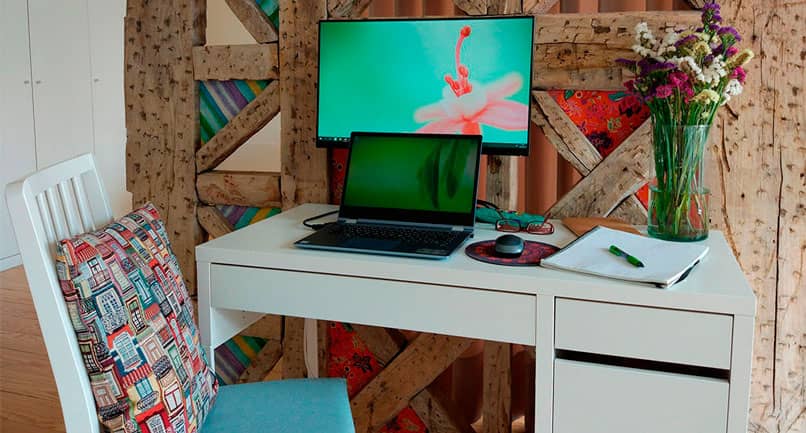 Kuinka Hyper-V otetaan käyttöön Windows 10: ssä virtuaalikoneen luomiseksi? (Esimerkki) 1 habilitar Hyper V
