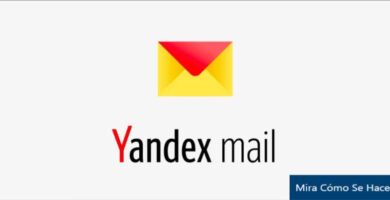 logo yandex mail sobre fondo gris