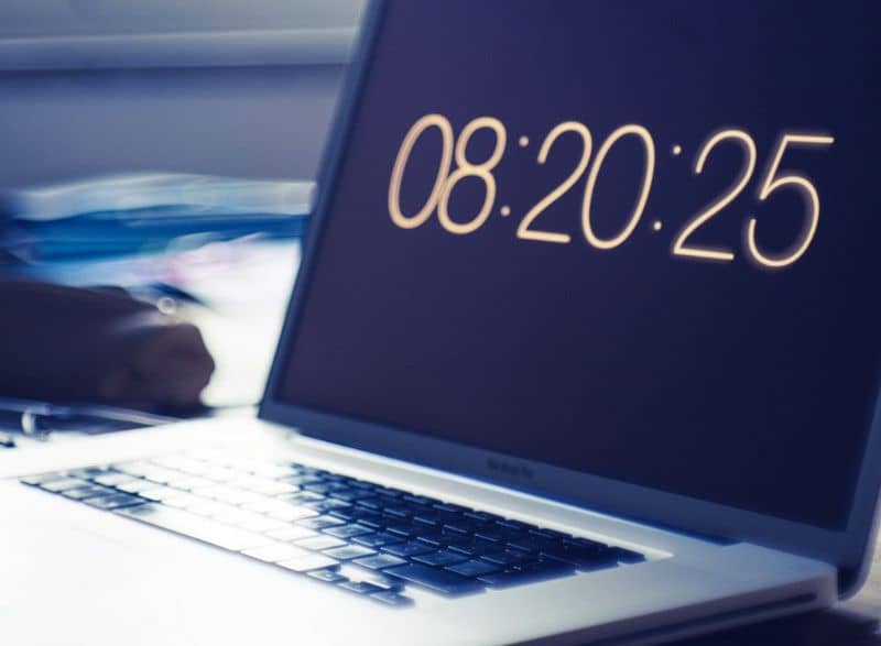 Kuinka laittaa ja asettaa valokuvani Windows 10 -näytönsäästäjälle? 1 protector de pantalla hora windows