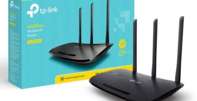 router negro caja azul