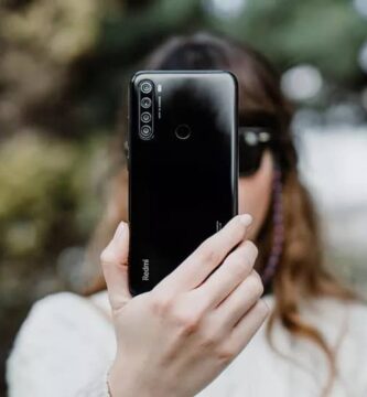 Kuinka mitata henkilön tai esineen korkeus Android- tai iPhone-kameralla 2 smartphone apuntar camara 10337