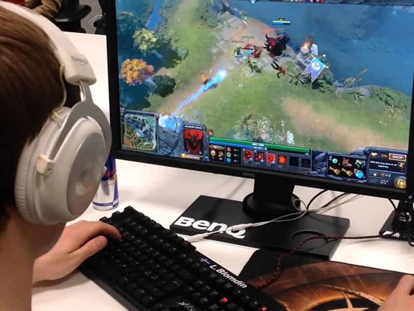 pelata dota 2 vianmäärityksen aikana 