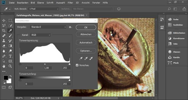 Tasaa Photoshopin teksti