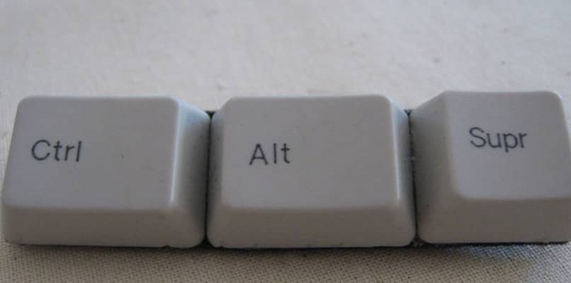 ctrl alt poistonäppäimet