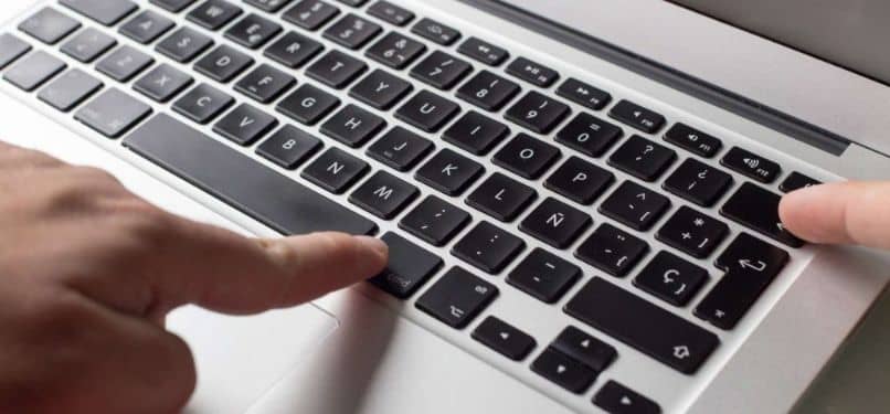 Kuinka avata suosikkisivustoni pikanäppäimillä helposti 1 atajo teclado